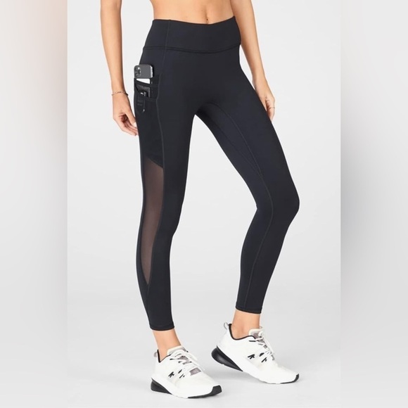 Fabletics Women’s Motion365 Leggings Medium Black High Rise Trinity Mid-Rise 7/8 - Picture 3 of 15